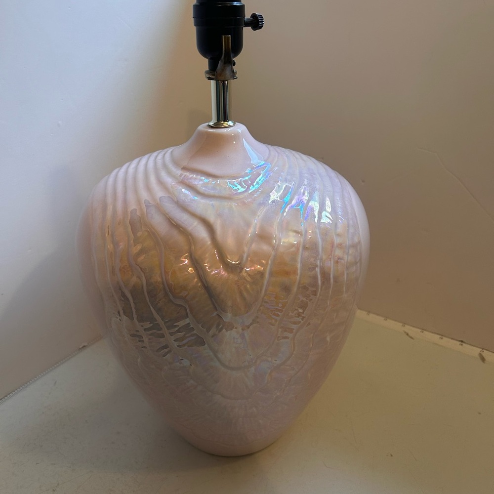 🇨🇦 Vintage Royal Ceramics iridescent pink Miami 1980’s ceramic hand crafted lamp